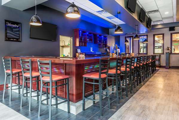 Bar - Clarion Inn Belle Vernon