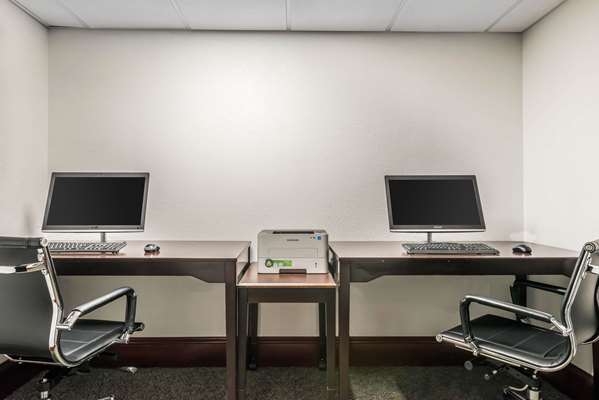 Conference Area - Clarion Inn Belle Vernon