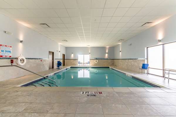 Pool - Allentown Park Hotel - I-78, Exit 49