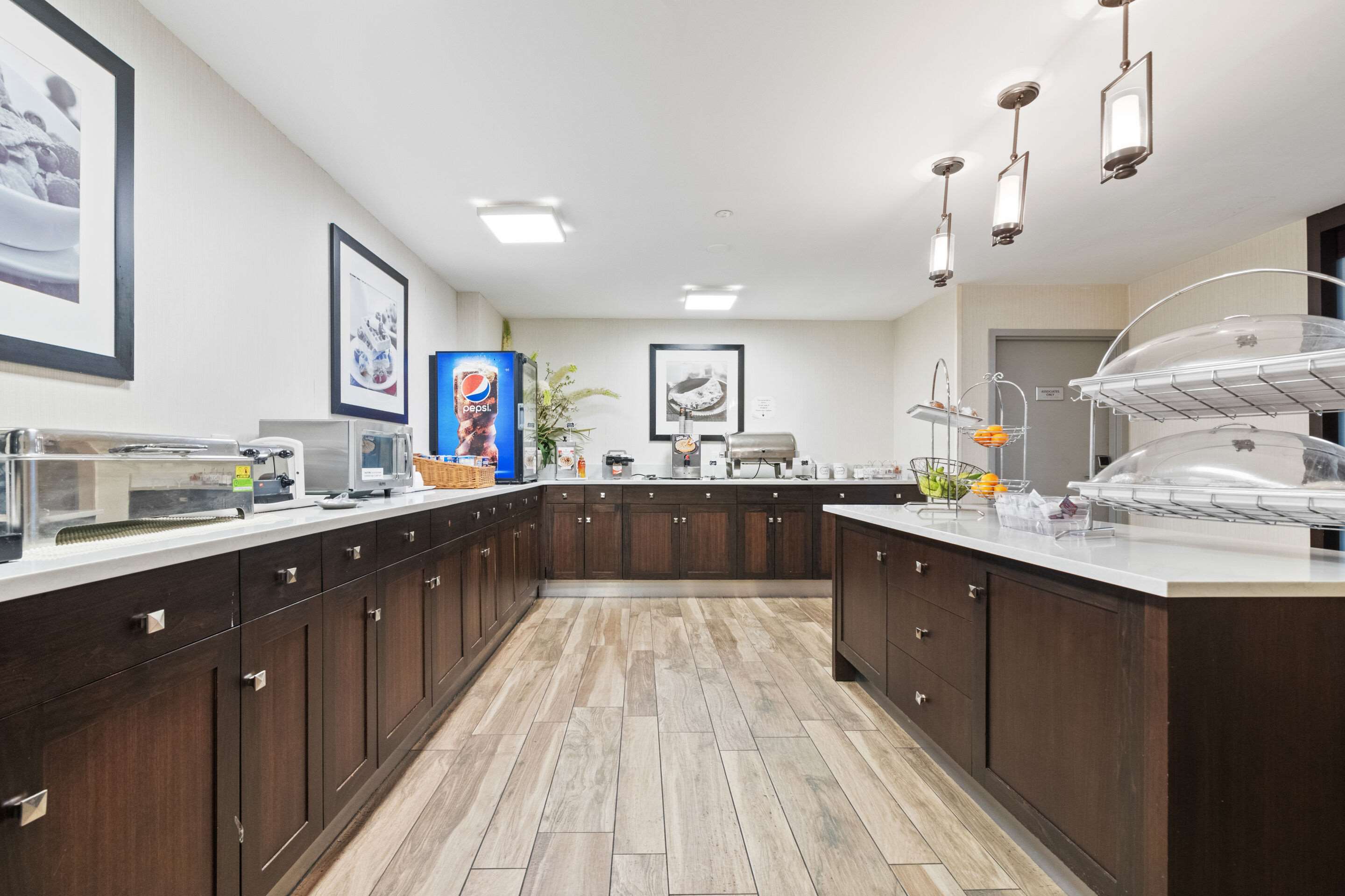 Breakfast area