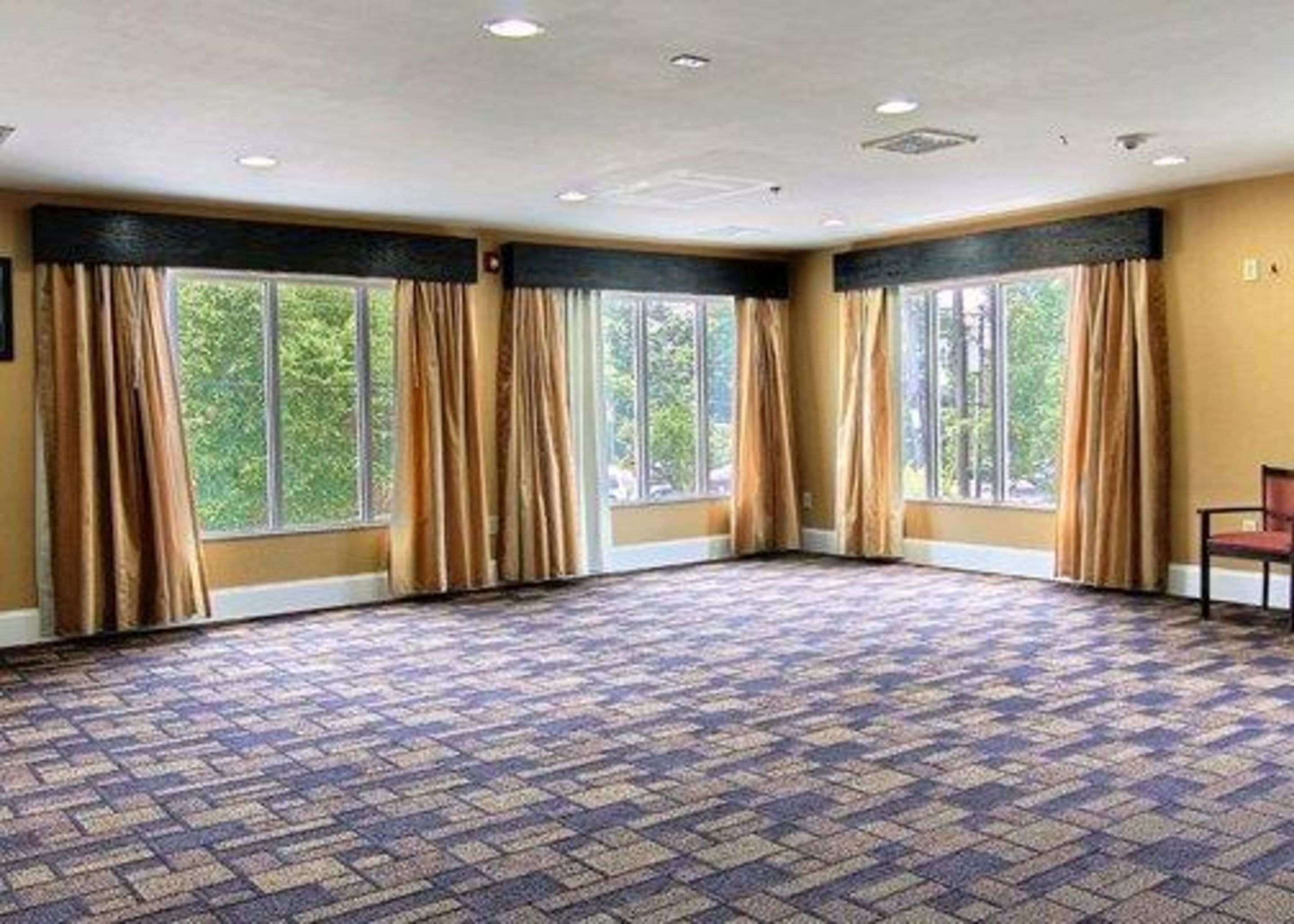 Meeting room | Quality Inn & Suites Greenville near downtown