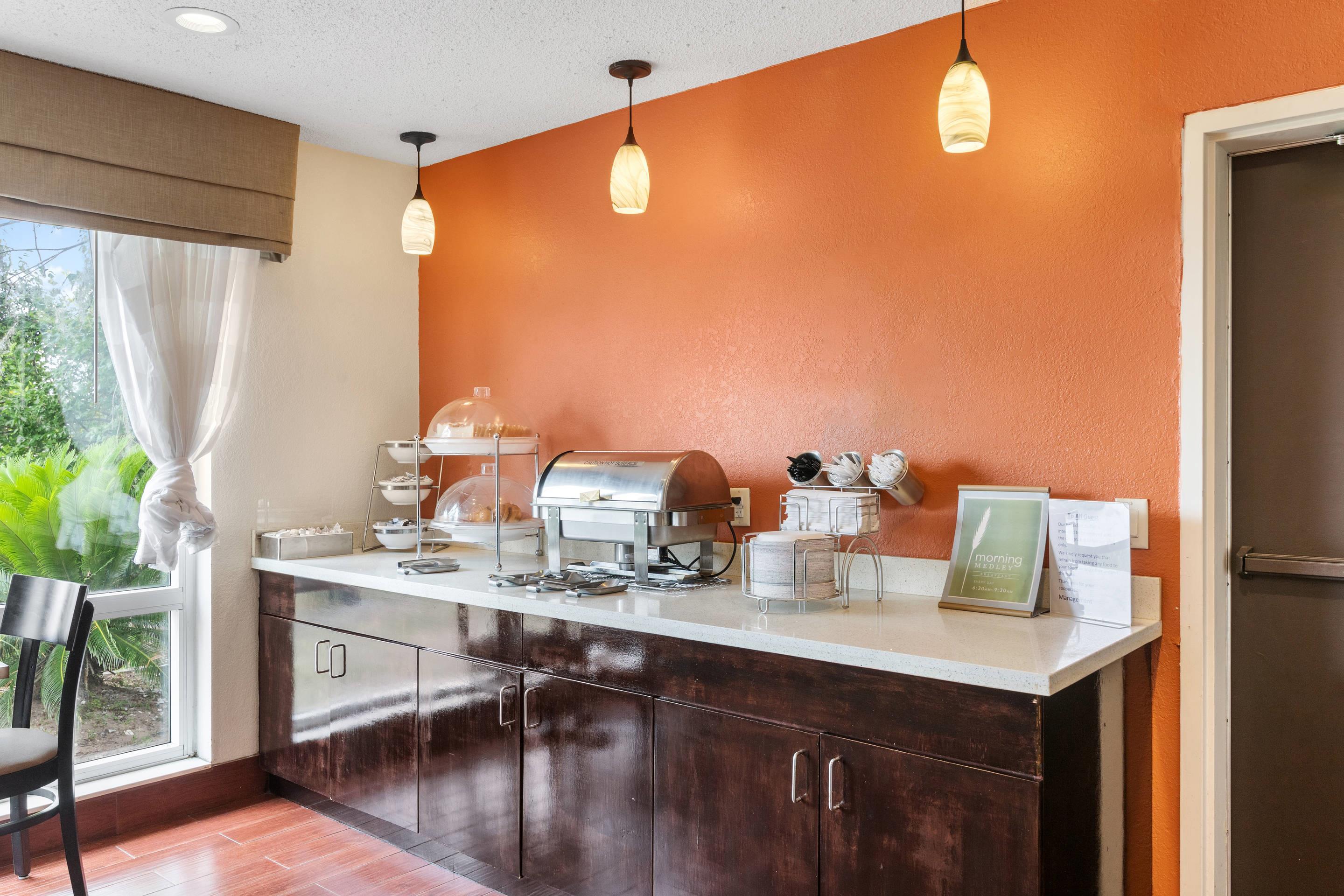Breakfast area