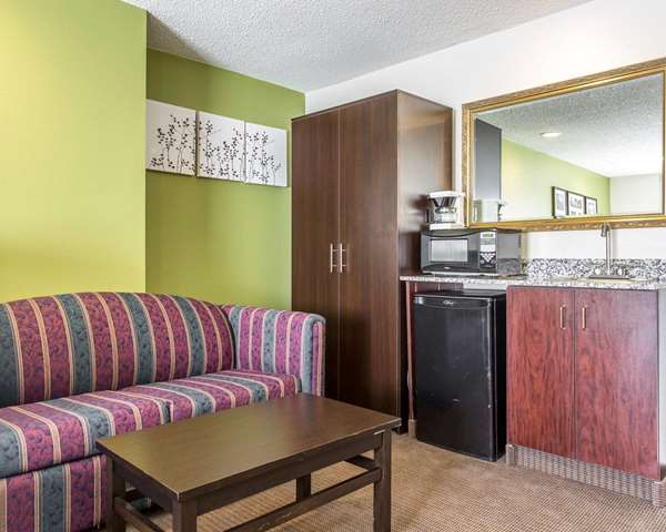 Suite - Sleep Inn Northwest Columbia - I-20, Exit 63