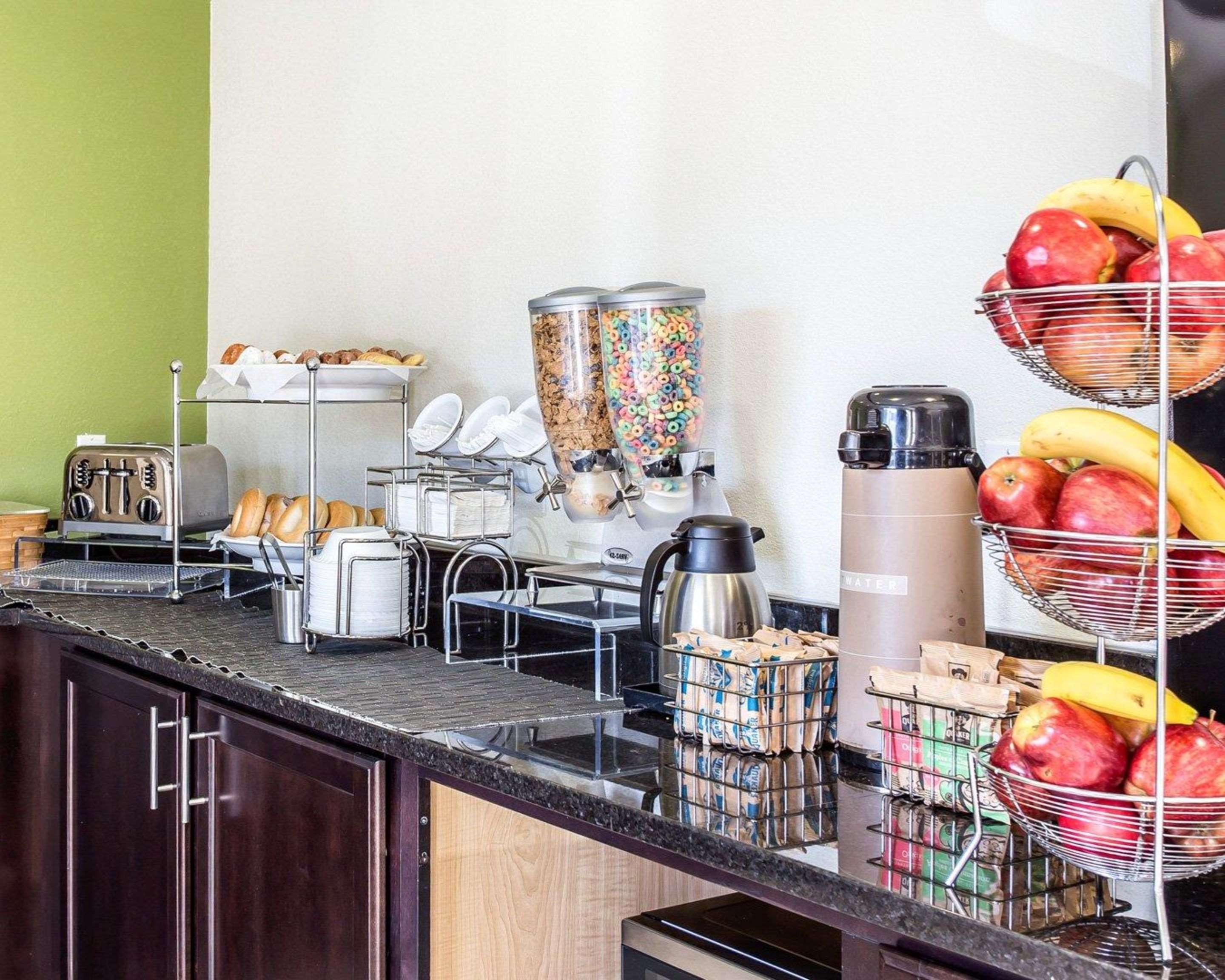 Breakfast counter