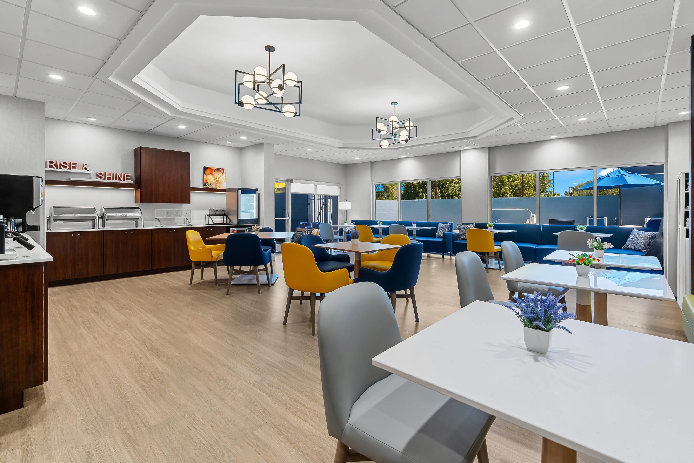 Breakfast area | Comfort Inn Blythewood - North Columbia