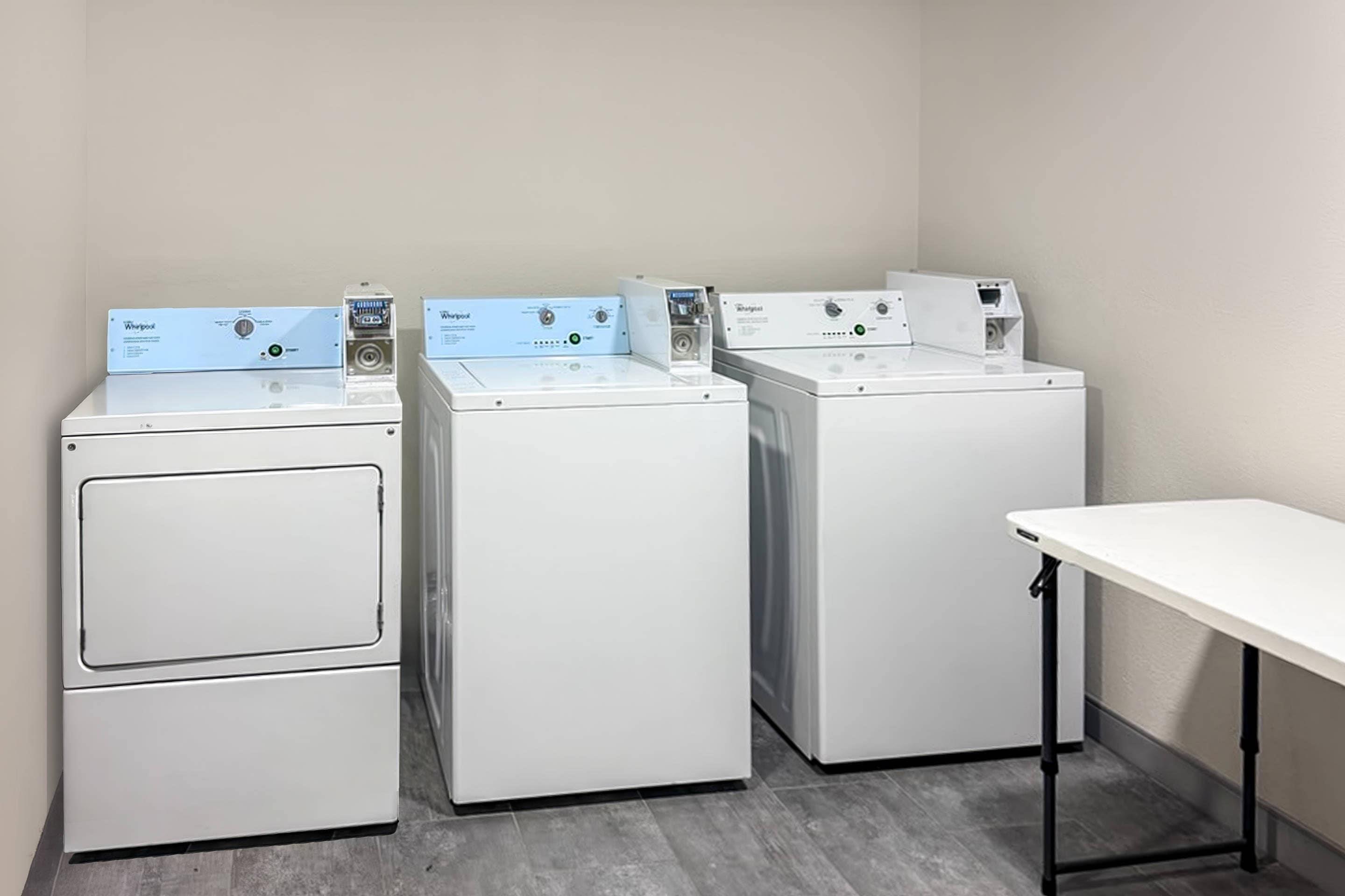 Guest laundry facilities | Comfort Inn Blythewood - North Columbia