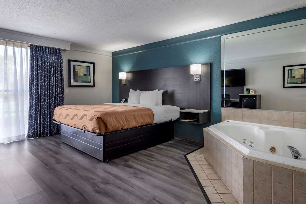 QUALITY INN ROCK HILL NORTHEAST I-7-guestroom-Guest Room,Suite,On-Site.jpg