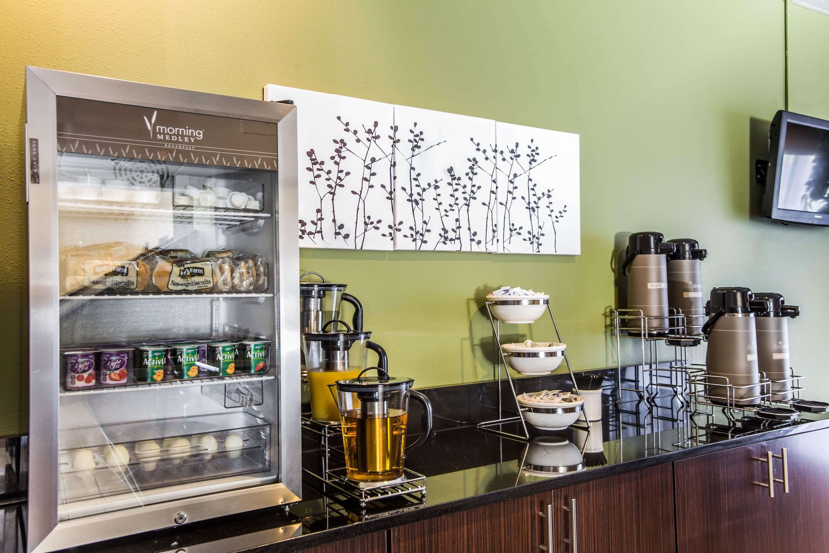 Breakfast bar | Sleep Inn Airport West Columbia