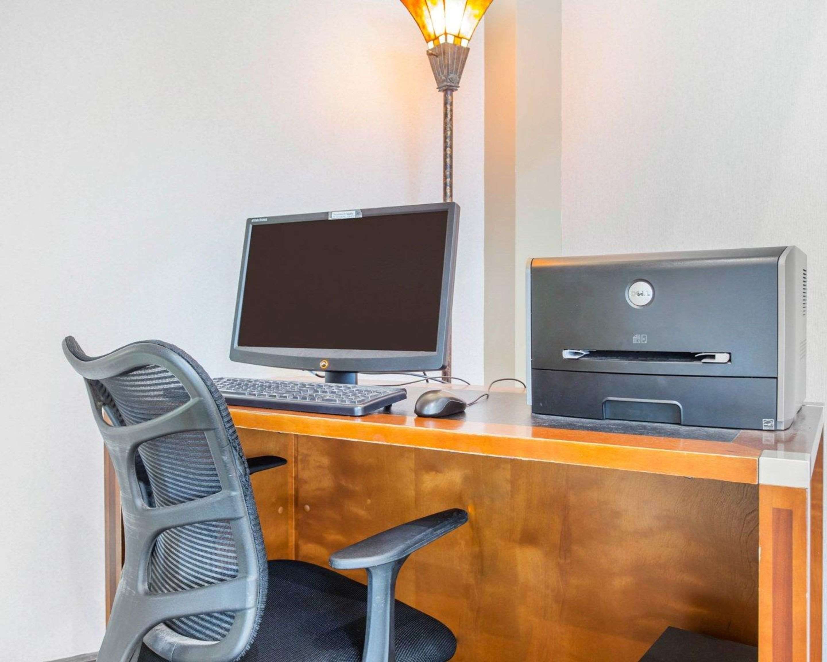 Fitness center | Comfort Inn & Suites Patriots Point
