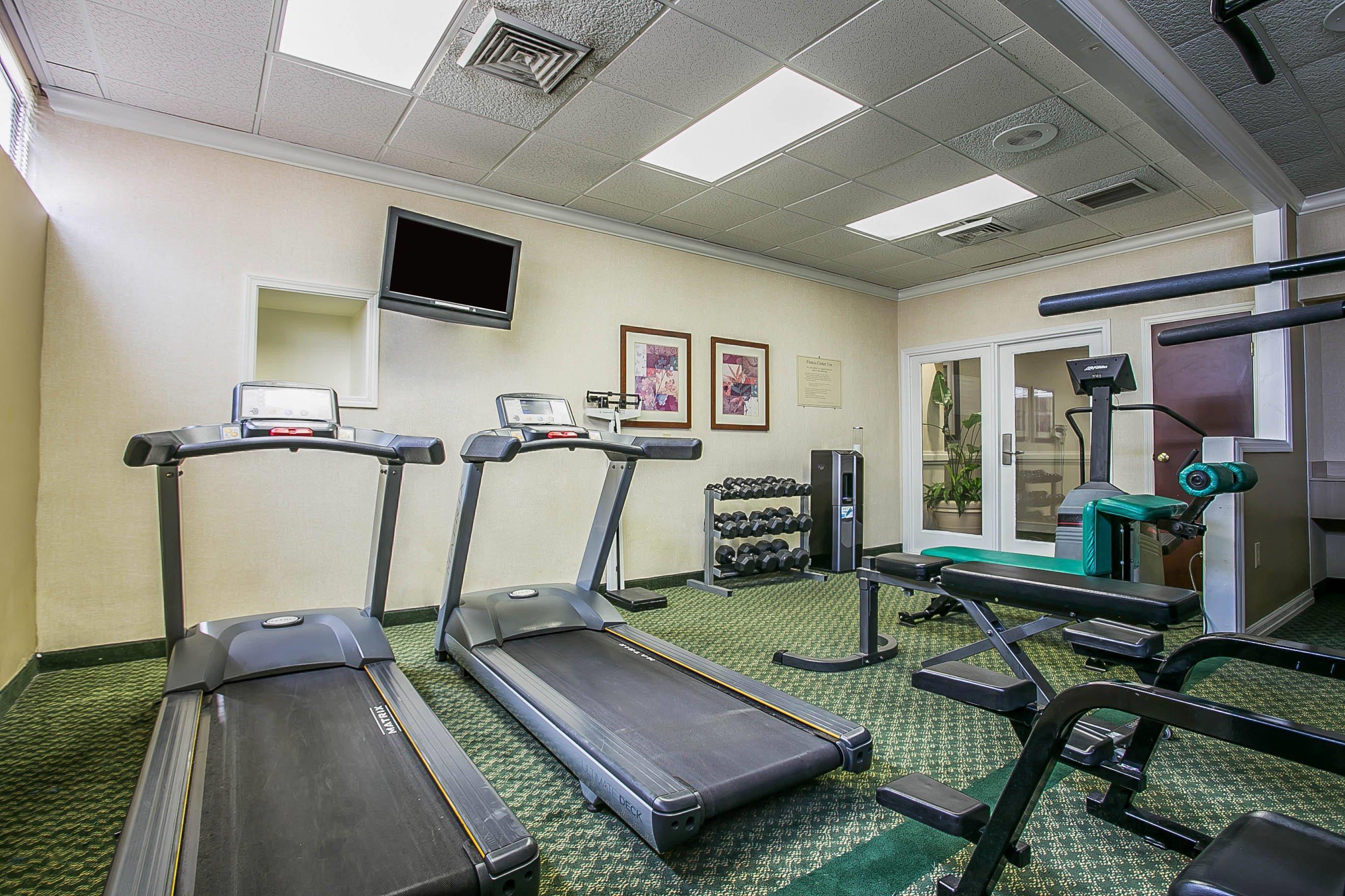 Fitness center | Quality Inn Sumter