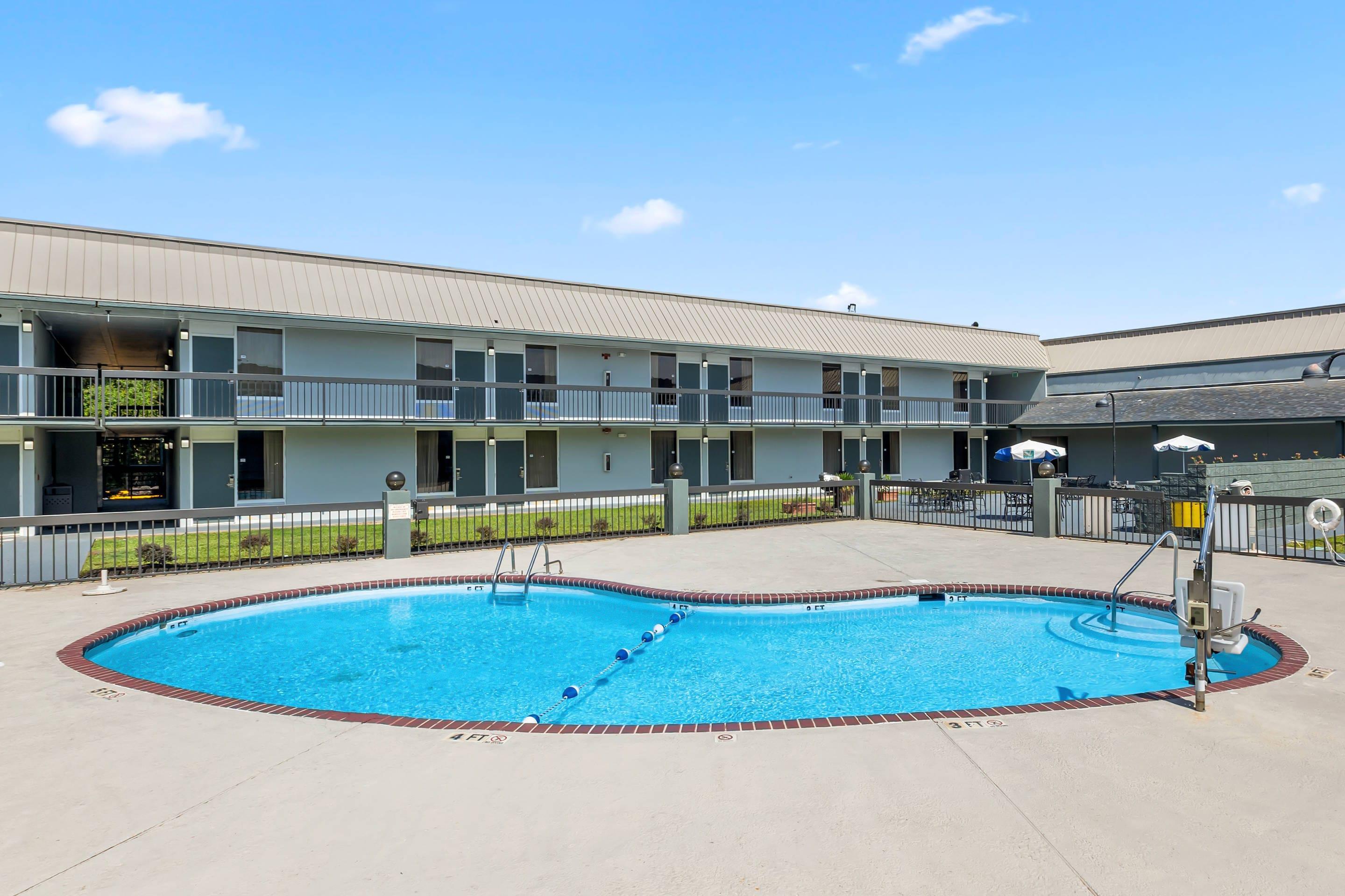 Outdoor pool | Quality Inn Sumter