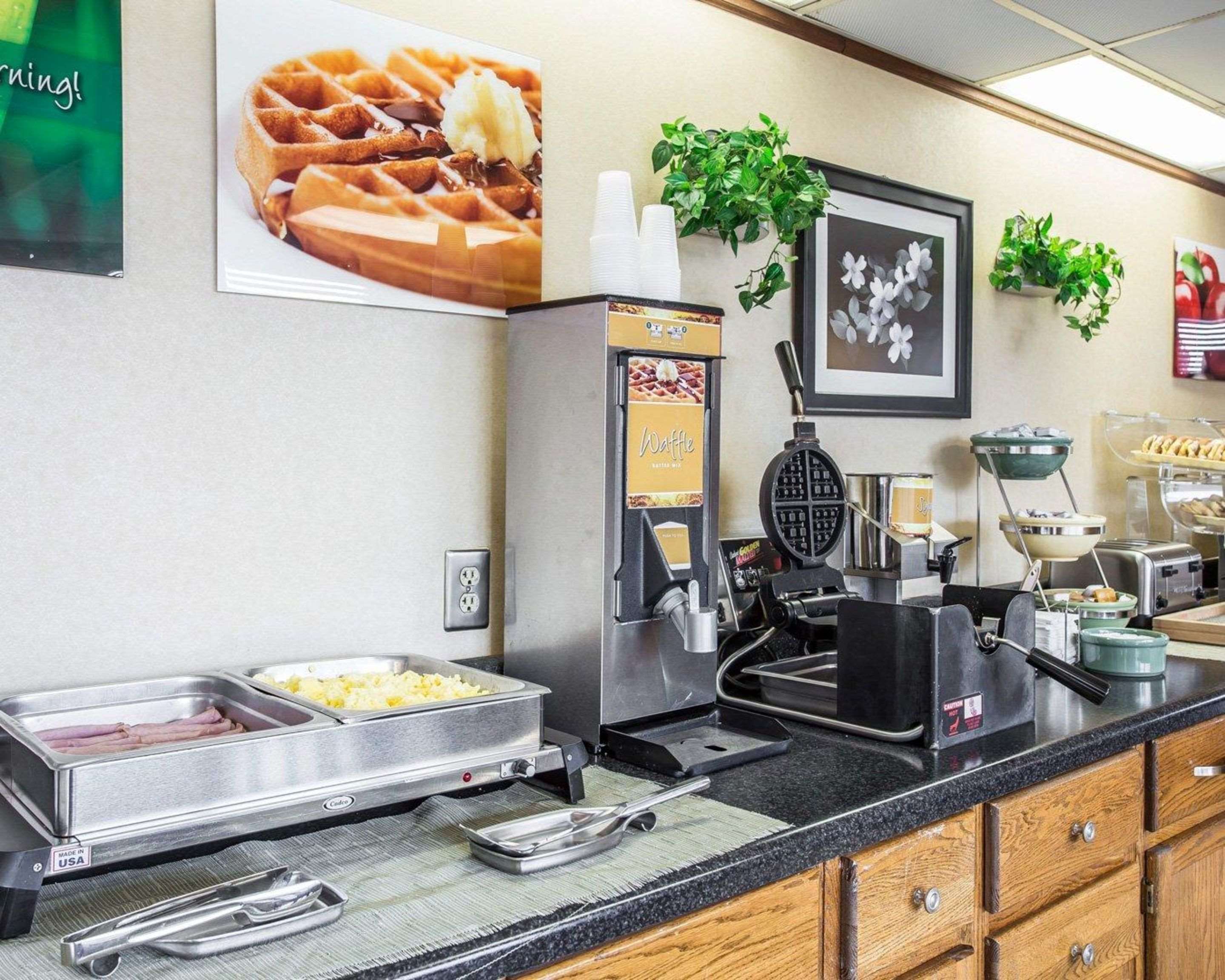 Free hot breakfast