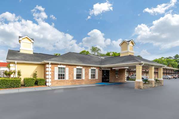 Exterior view - Quality Inn & Suites Lexington