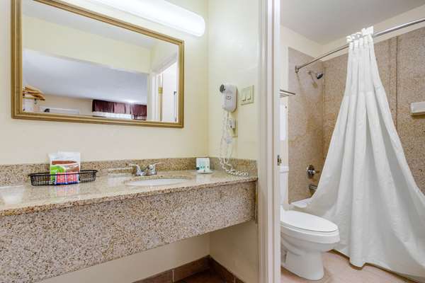  - Quality Inn & Suites Lexington