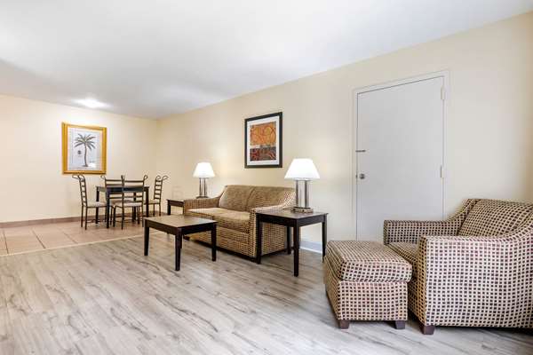  - Quality Inn & Suites Lexington