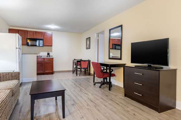  - Quality Inn & Suites Lexington