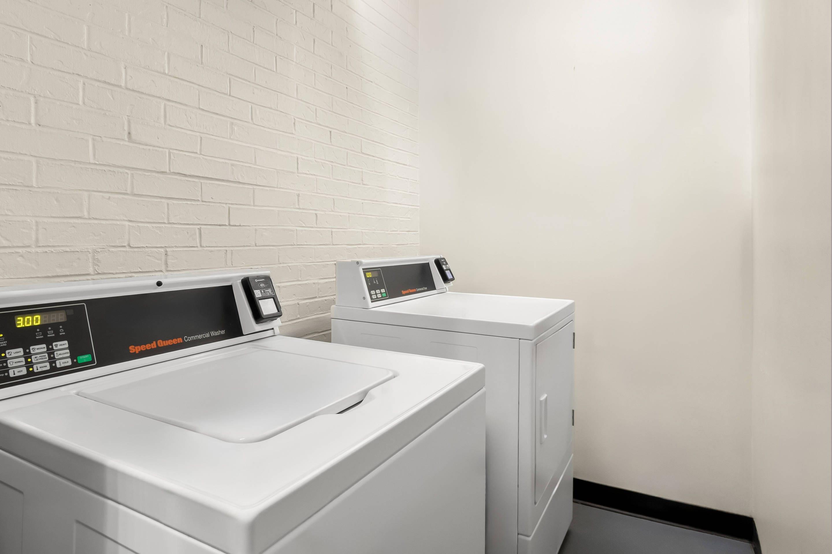 Guest laundry facilities | Quality Inn & Suites Lexington