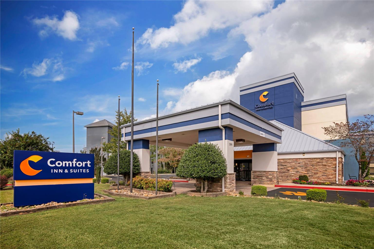 Comfort Inn & Suites