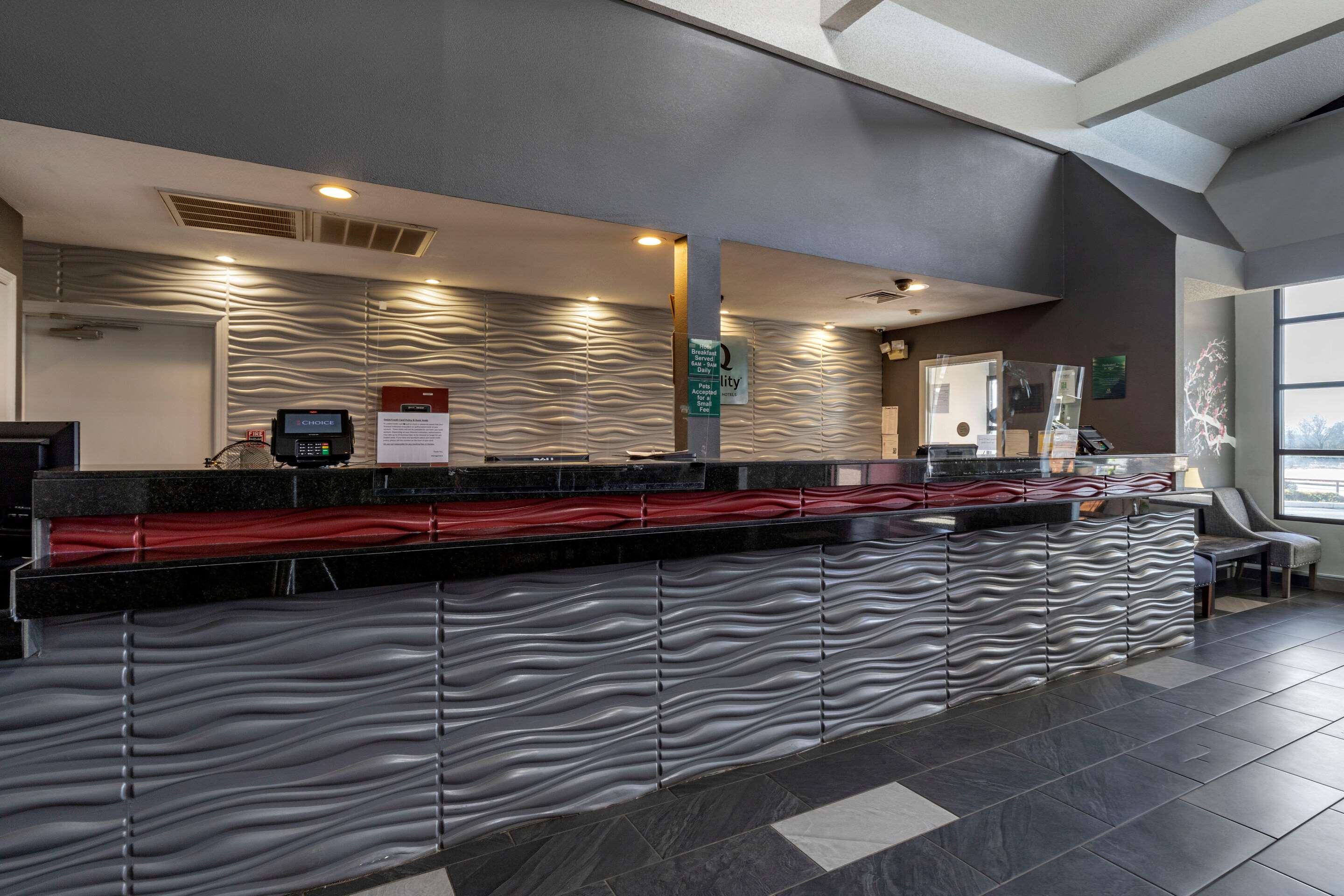 Front desk | Quality Inn Duncan - Spartanburg West