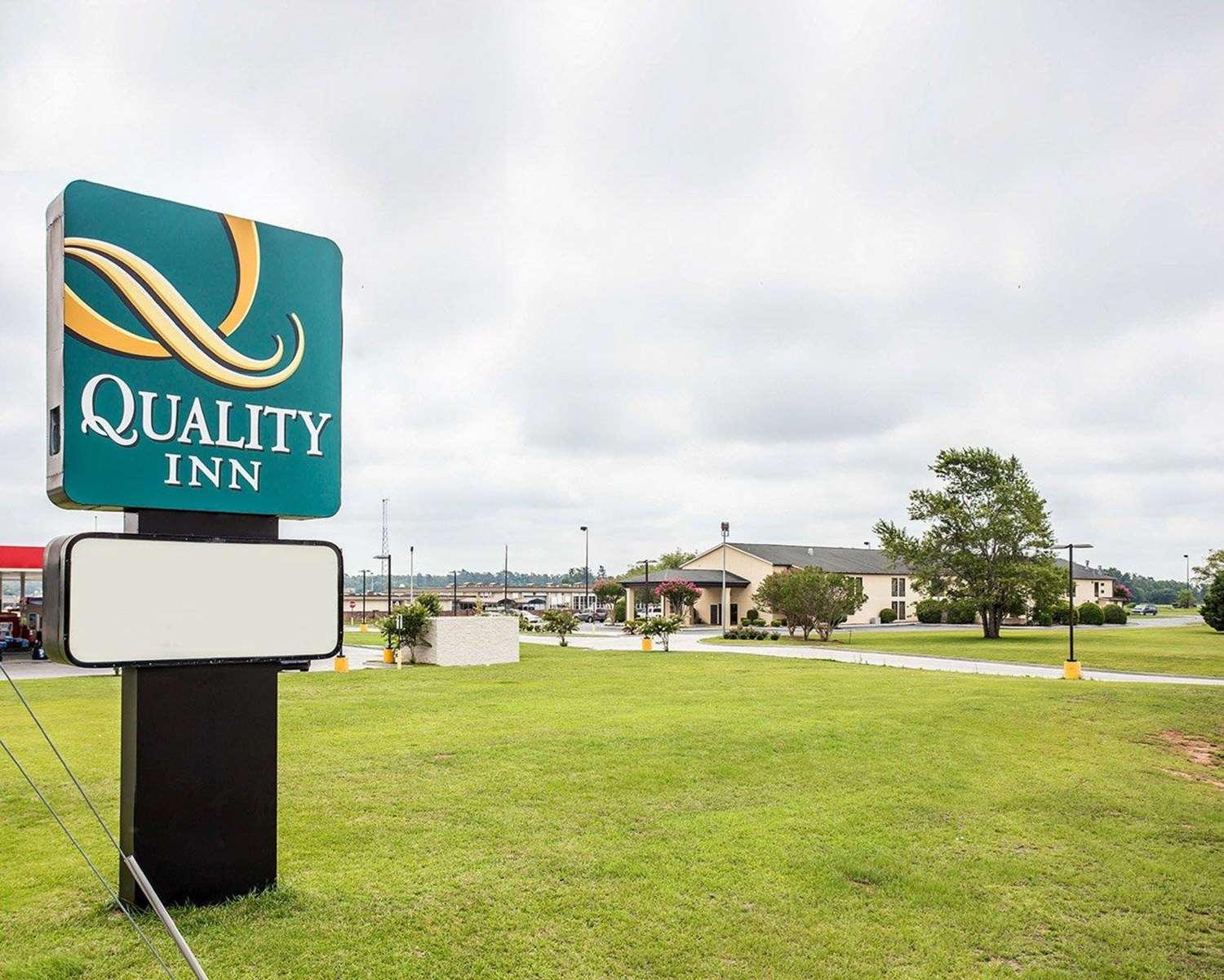 Quality Inn Mullins, SC See Discounts