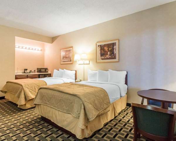 Suite - Quality Inn & Suites Ridgeland - I-95, Exit 21
