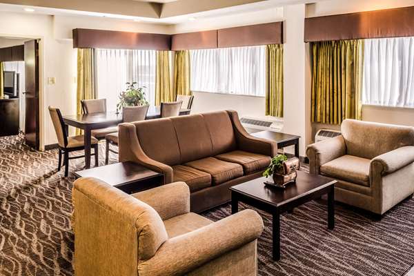 Suite - Comfort Inn Riverview Charleston