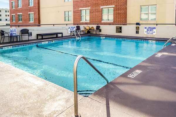 Pool - Comfort Inn Riverview Charleston