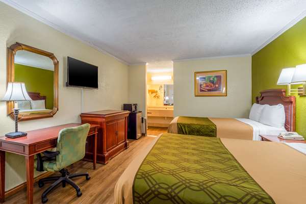  - Rodeway Inn & Suites Fort Jackson Columbia