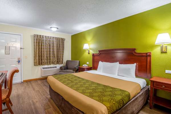  - Rodeway Inn & Suites Fort Jackson Columbia