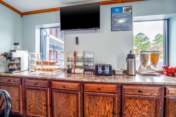 Amenities - Rodeway Inn & Suites Fort Jackson Columbia
