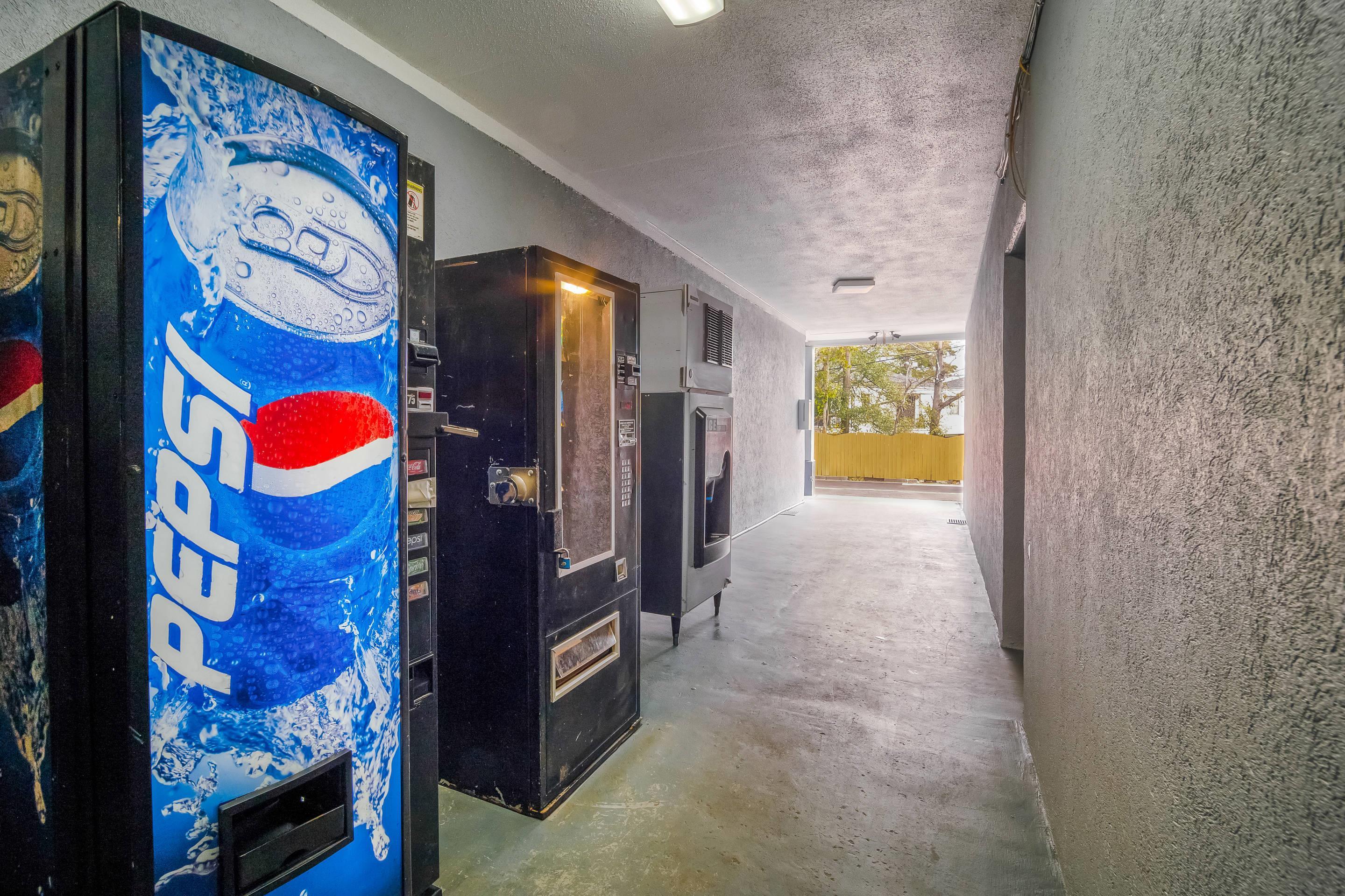 Hotel vending area | Rodeway Inn & Suites Fort Jackson