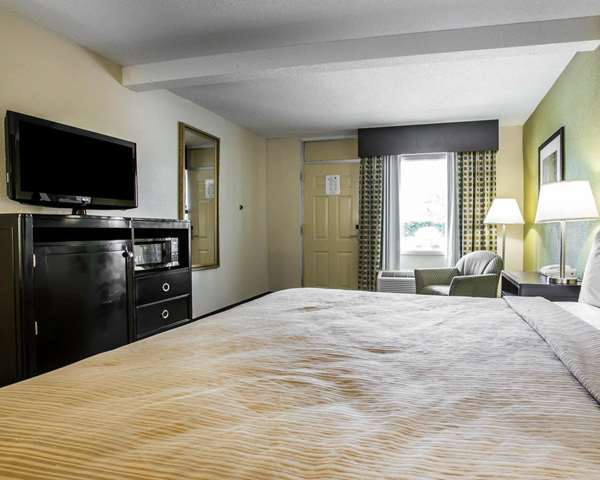  - Quality Inn Greenwood