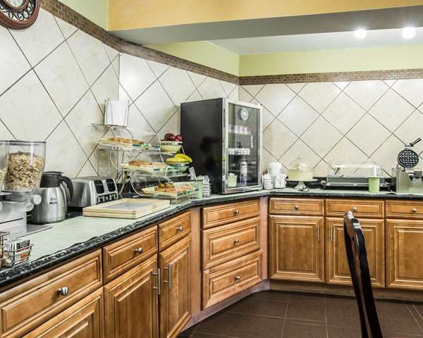 Amenities - Quality Inn Greenwood