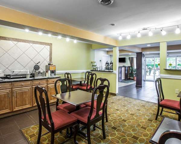 Amenities - Quality Inn Greenwood