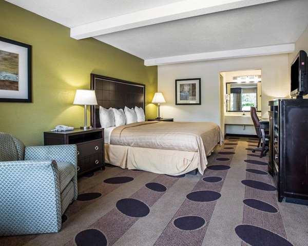  - Quality Inn Greenwood