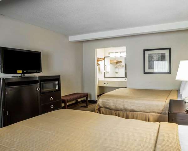  - Quality Inn Greenwood