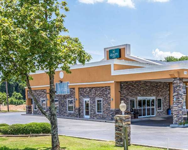 Exterior view - Quality Inn Greenwood