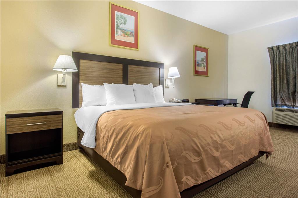 QUALITY INN SURFSIDE MYRTLE BEACH-guestroom-Guest Room,On-Site.jpg