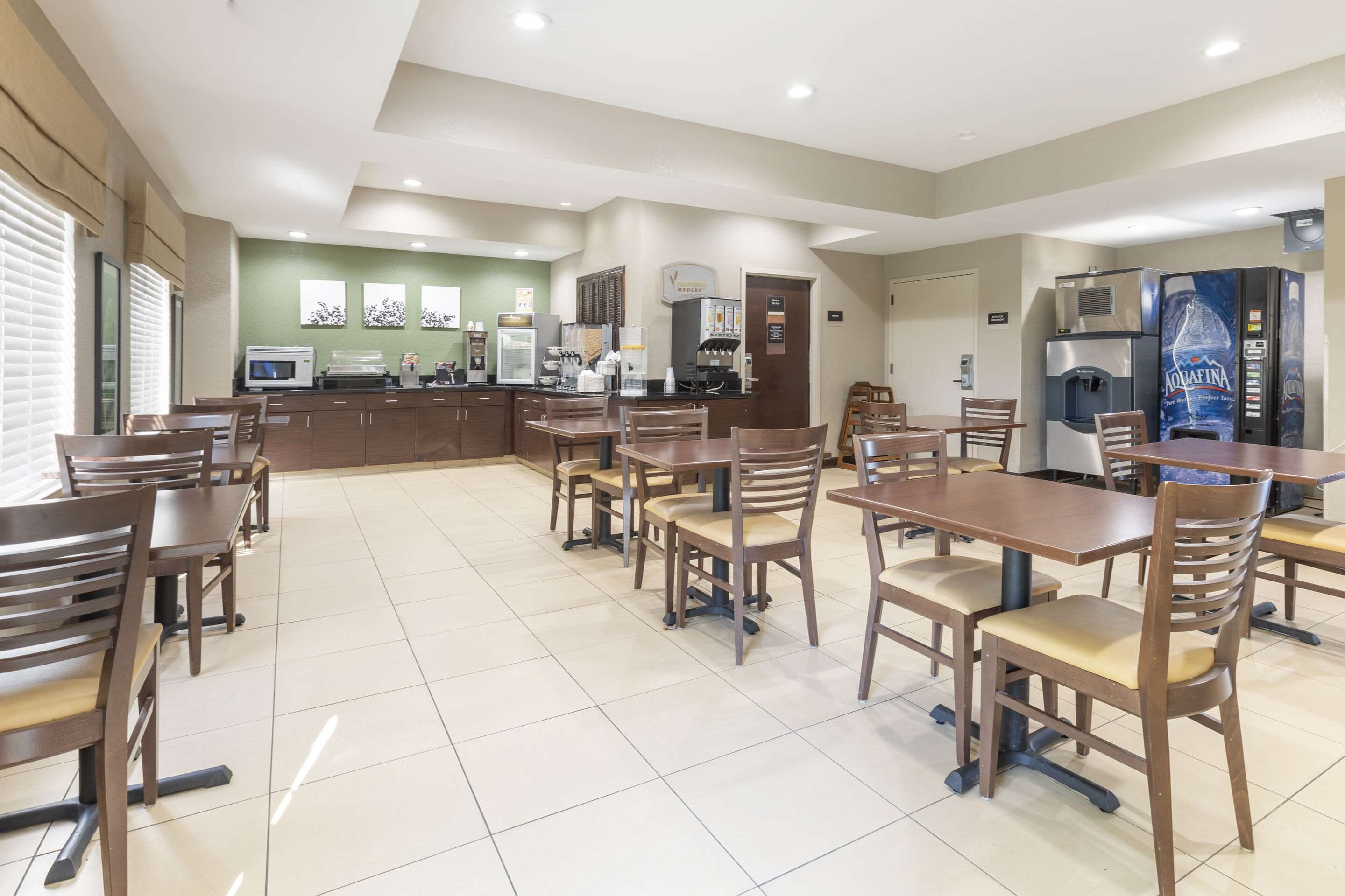 Breakfast area | Gerner by IHG