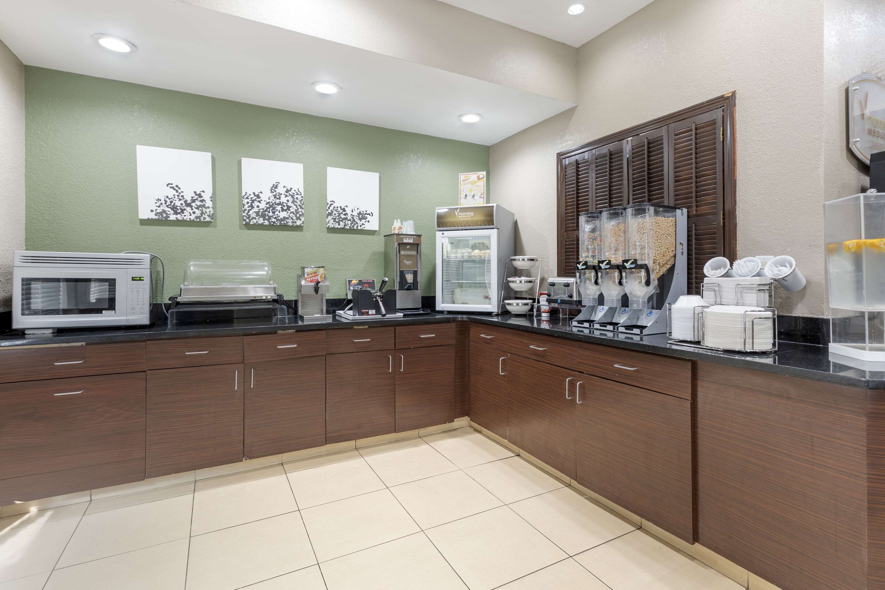 Breakfast area | Gerner by IHG