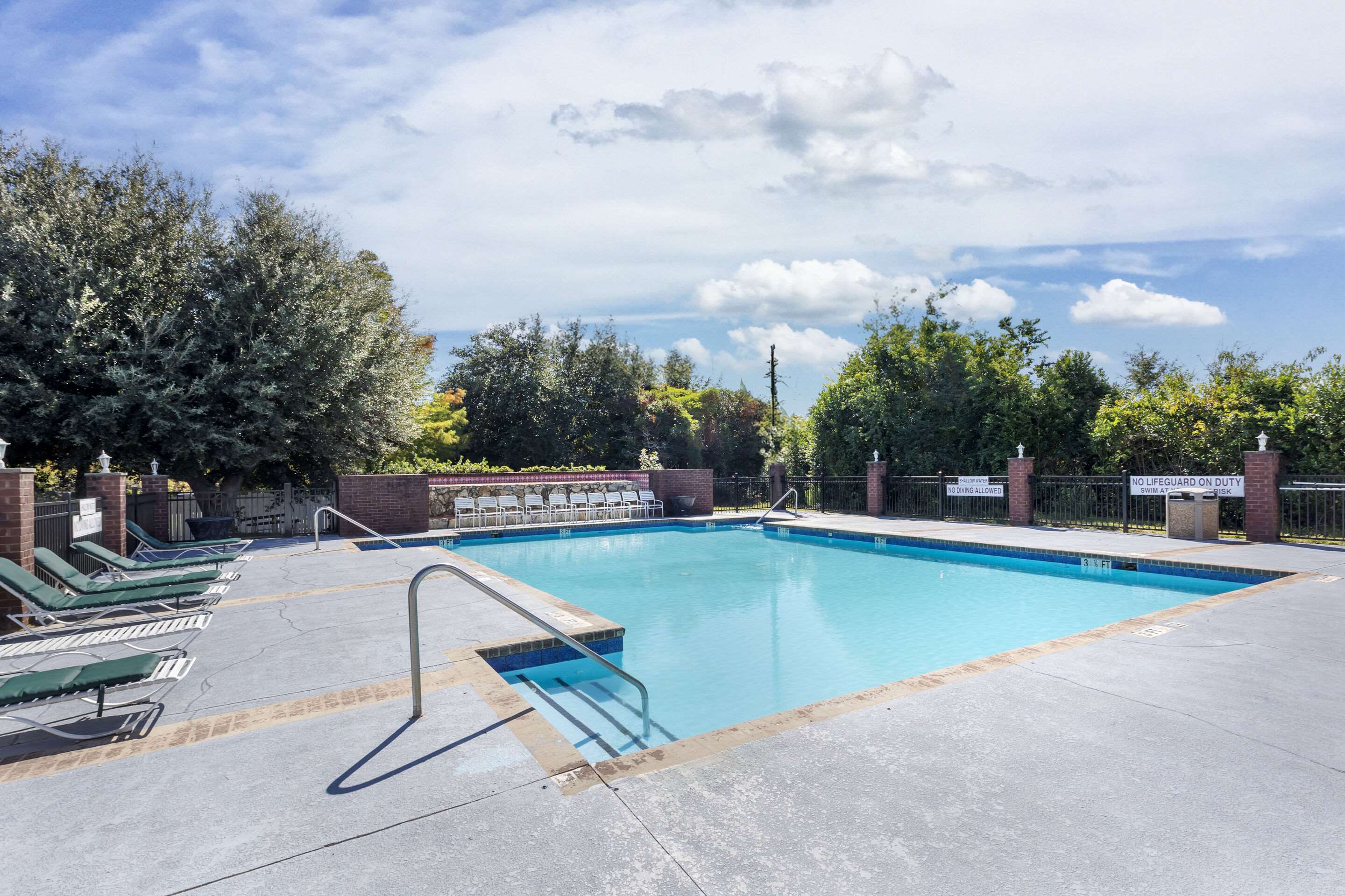 Outdoor pool | Gerner by IHG