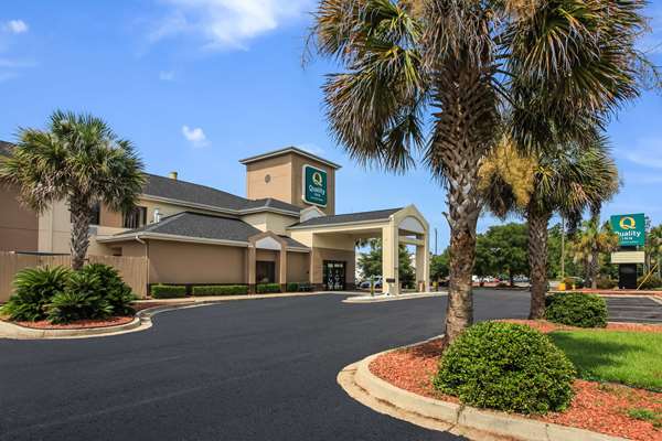 Exterior view - Quality Inn Conway