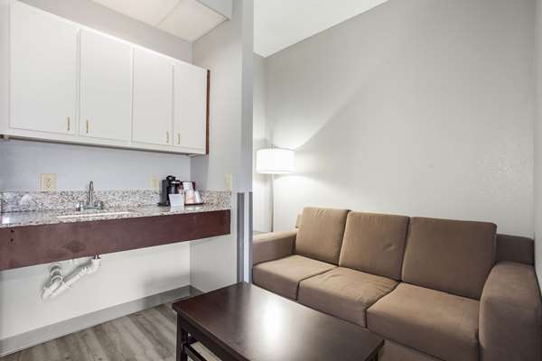  - Quality Inn Conway