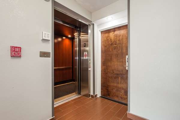  - Quality Inn Conway