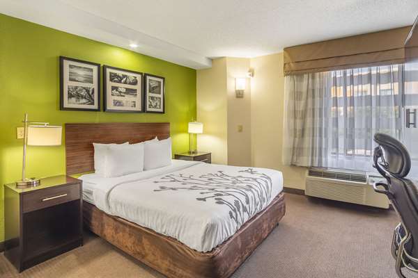  - Sleep Inn Whiskey Road Aiken - I-20, Exit 18