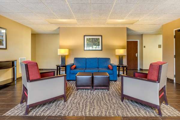  - Comfort Inn Summerville - I-26, Exit 199A