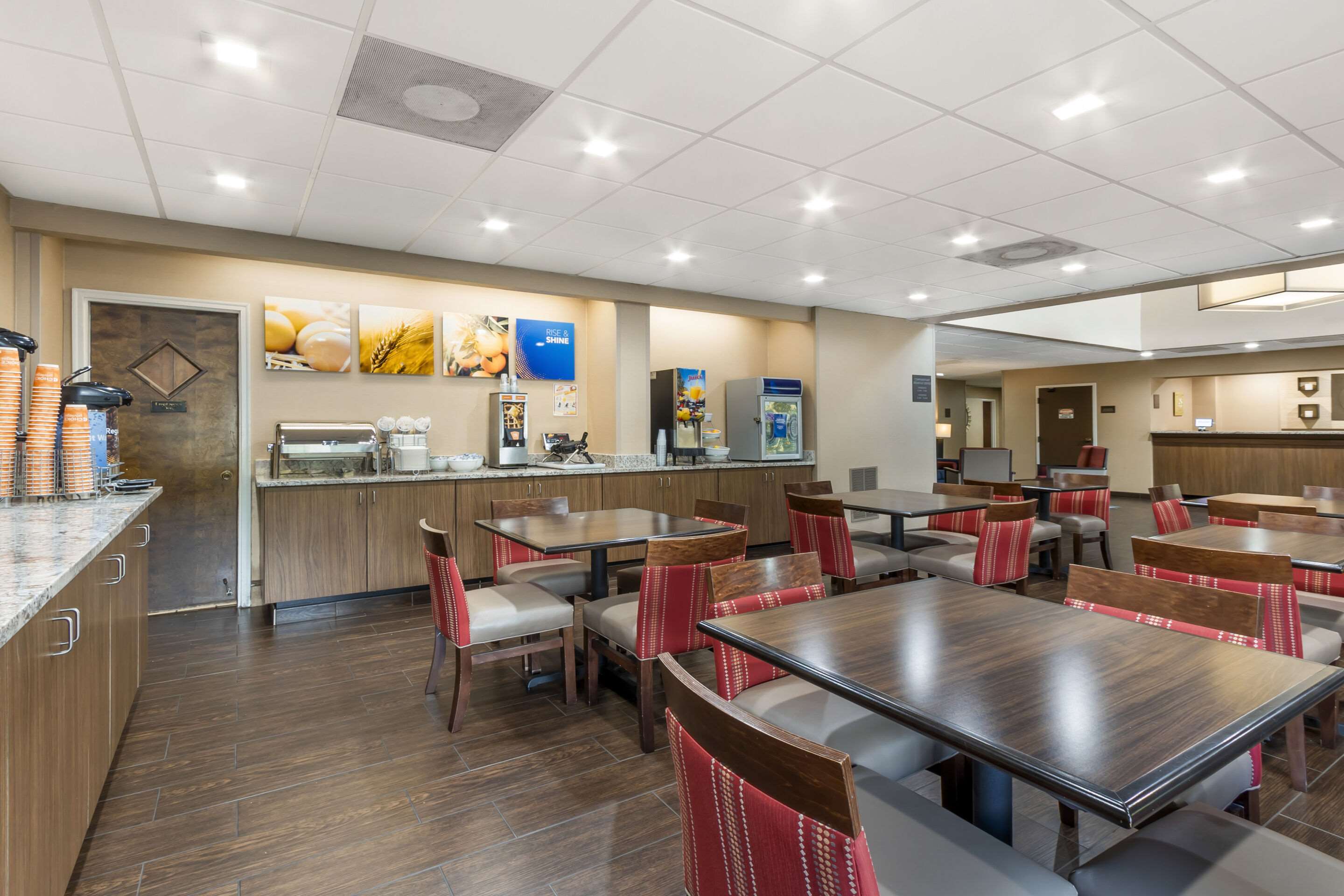Breakfast area