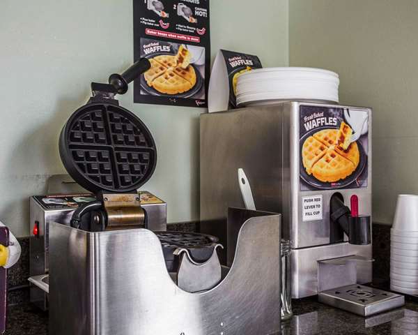 Amenities - Econo Lodge St George - I-95, Exit 77