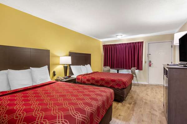  - Econo Lodge St George - I-95, Exit 77