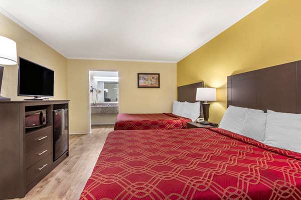  - Econo Lodge St George - I-95, Exit 77